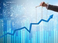 Using Reinforcement Learning for Dynamic Pricing Models